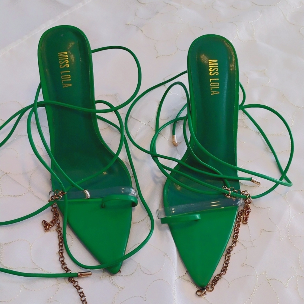 Miss Lola Hermosa green high heels with chain ankle straps shoes